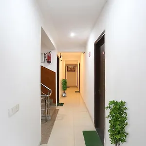 Hotel Capital O Ram Krishna Residency Near Artemis Hospital