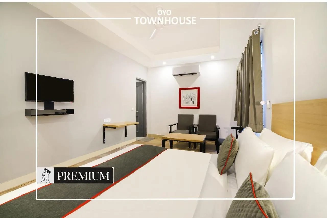 Hotel Oyo Townhouse 120 Shushant Lok Gurgaon