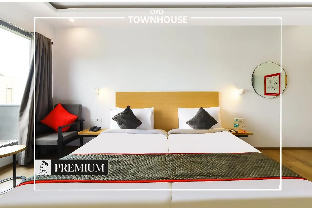 Hotel Oyo Townhouse 120 Shushant Lok Gurgaon