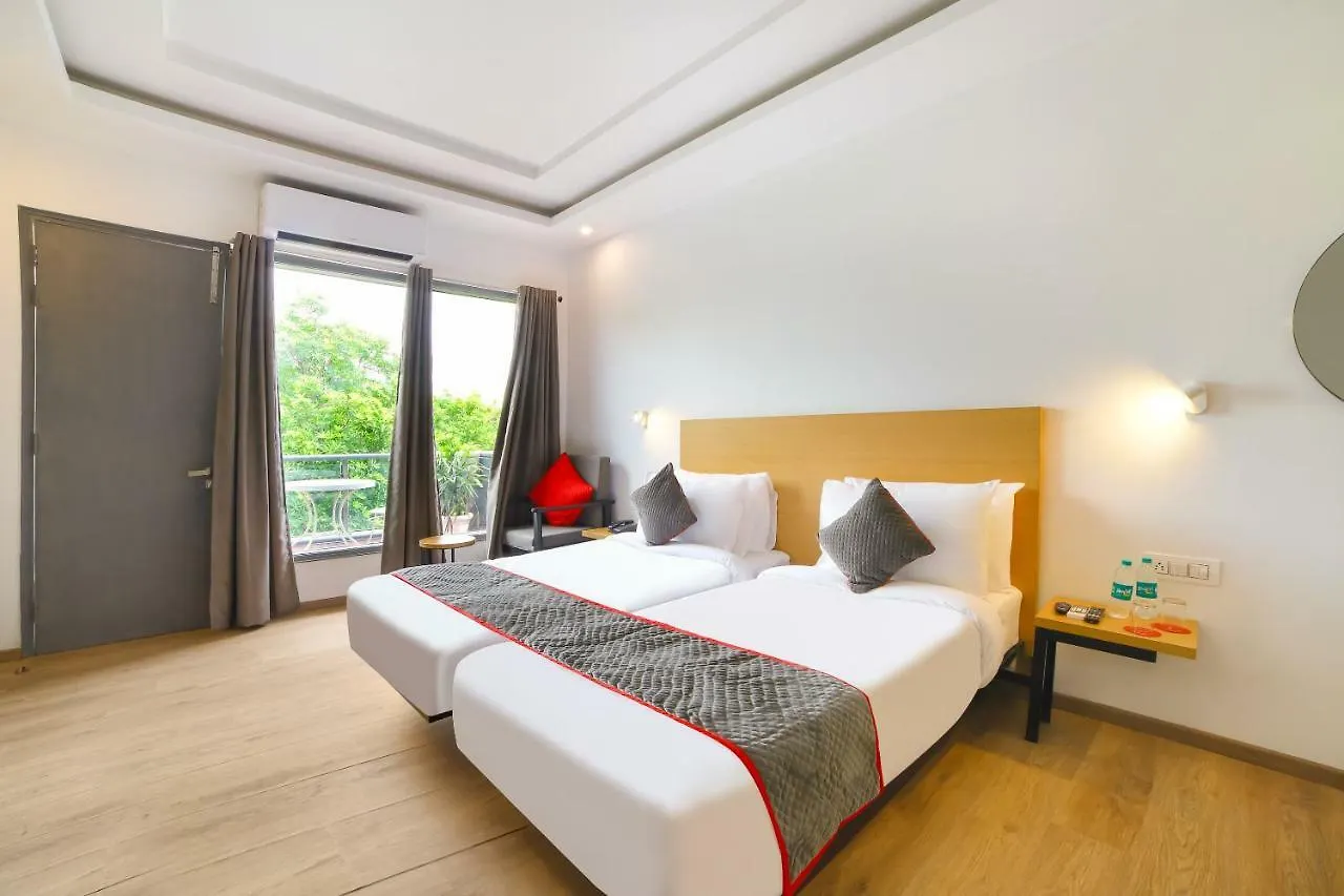 Oyo Townhouse 120 Shushant Lok Gurgaon 3*,  India